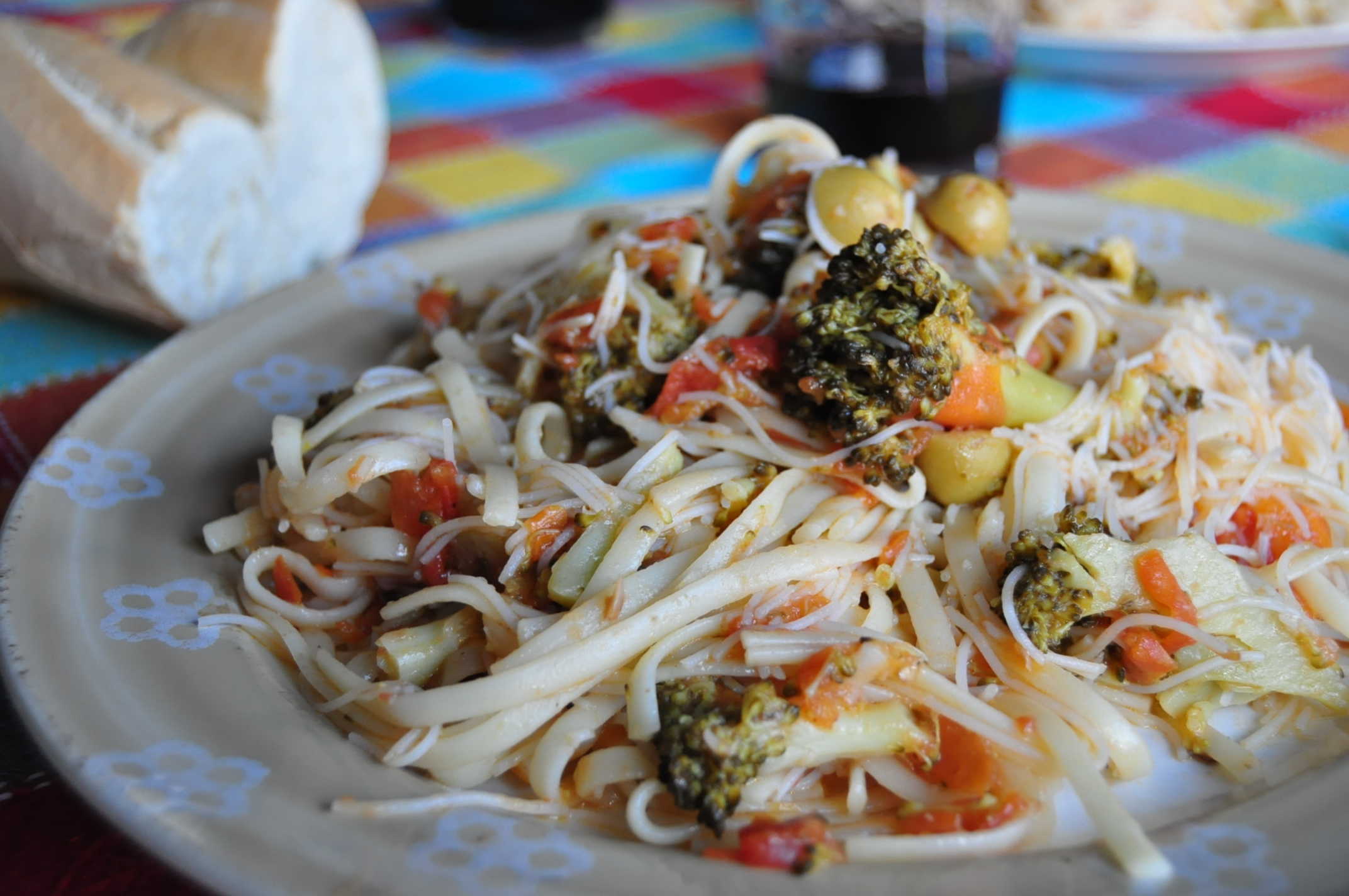 Receta: tallarines con brócoli y tomate