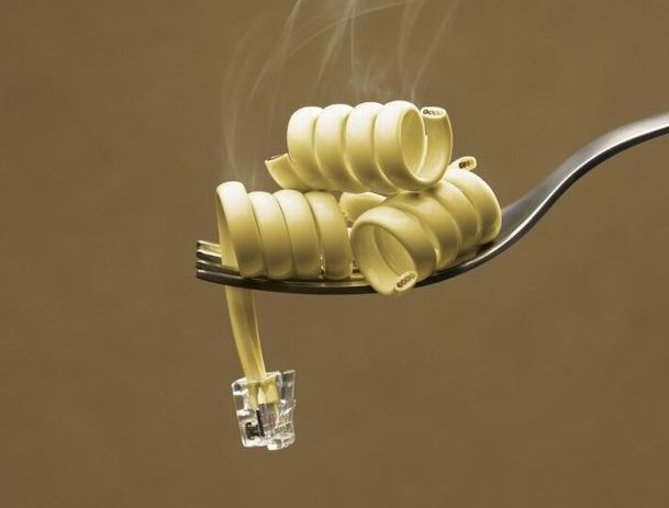 Un cable humeado imitando un tortelini de pasta