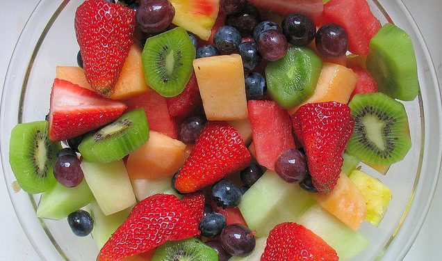 Ensalada de frutas, emblema de la dieta sana