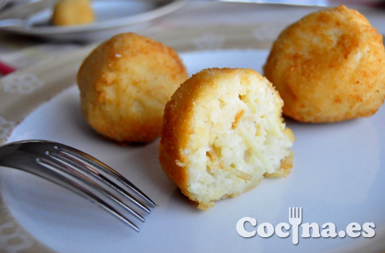 Croquetas de fideos y queso torta