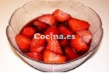 Sopa de fresas al vino