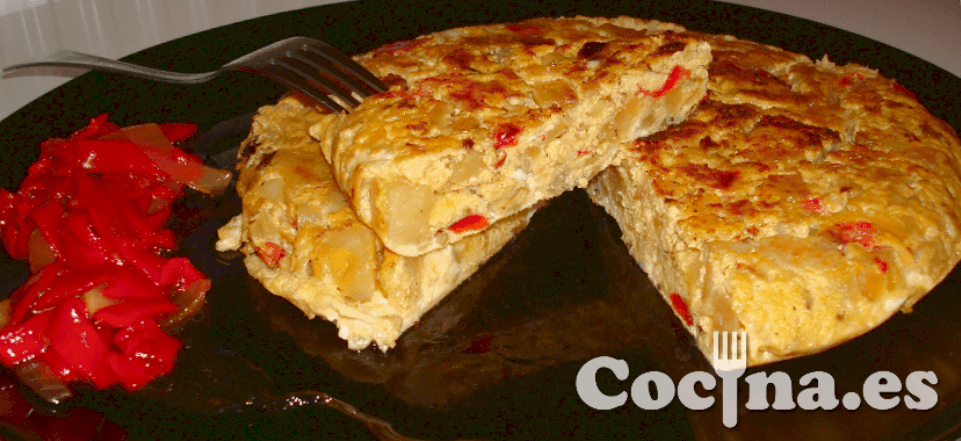 tortilla-de-patatas-con-pimientos-light.png