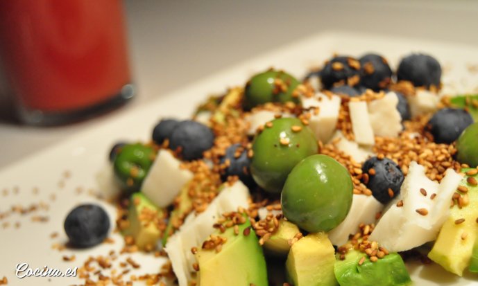 Ensalada de aguacate para llevar a la piscina