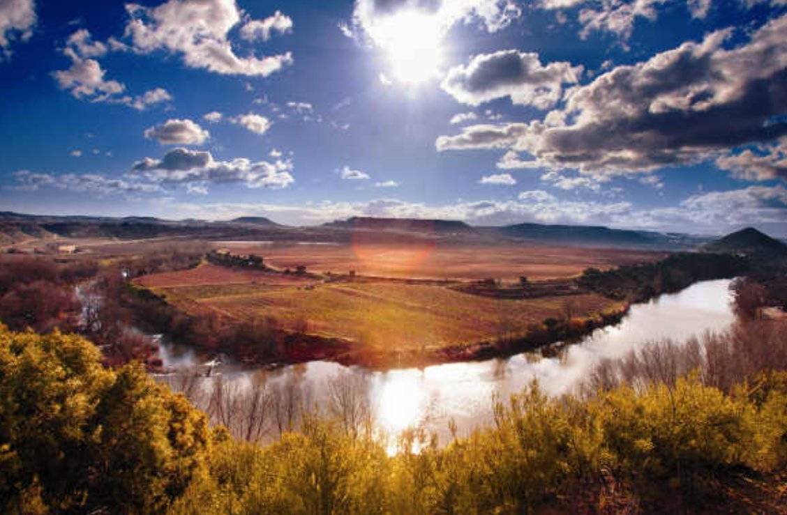 Meandro del río Ebro a su paso por La Rioja