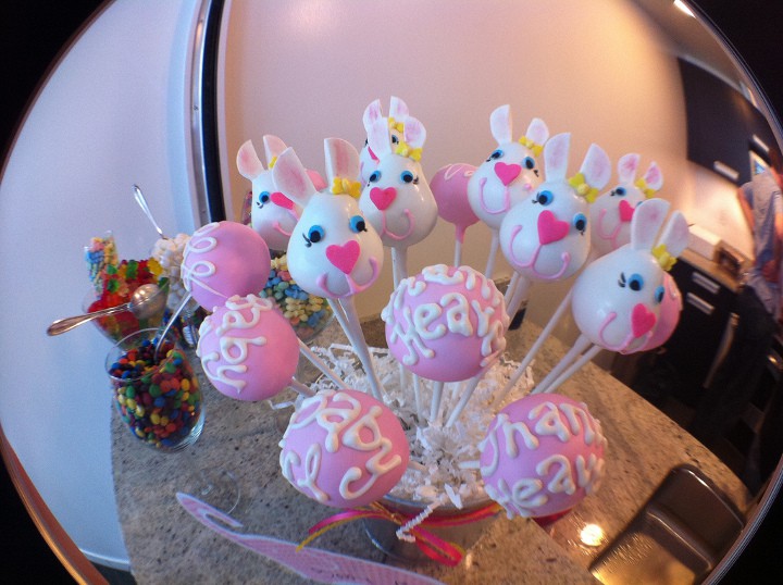 baby shower cake pops conejos