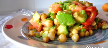 Garbanzos con aguacate