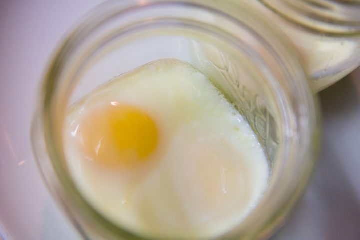 cocer huevo microondas