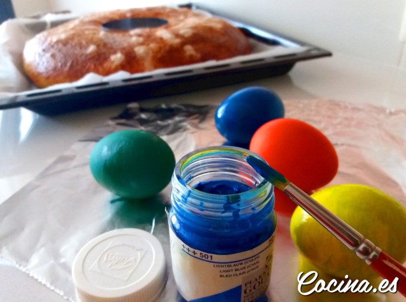 Rosca de Pascua decorada