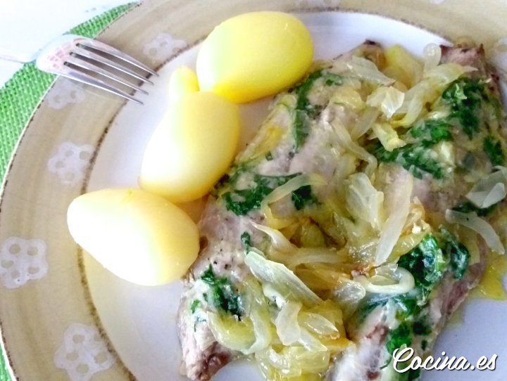 Cómo hacer Caballas al horno con ajo y perejil