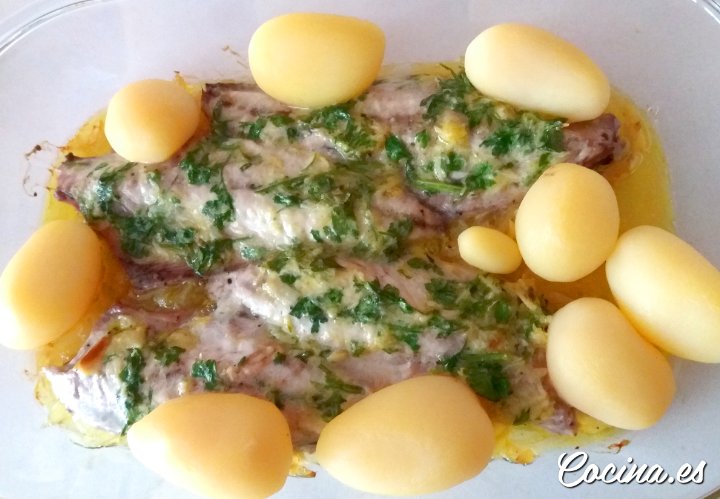 Caballas al Horno con Patatas - Receta