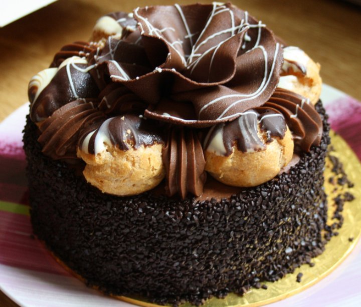 Tarta de Chocolate con Buñuelos