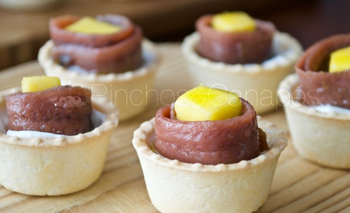 Canapés fríos, fáciles y rápidos: Canapés de Anchoa, Mango y Queso