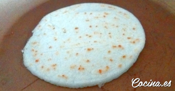 Cómo hacer tortillas de maíz o totopos caseros