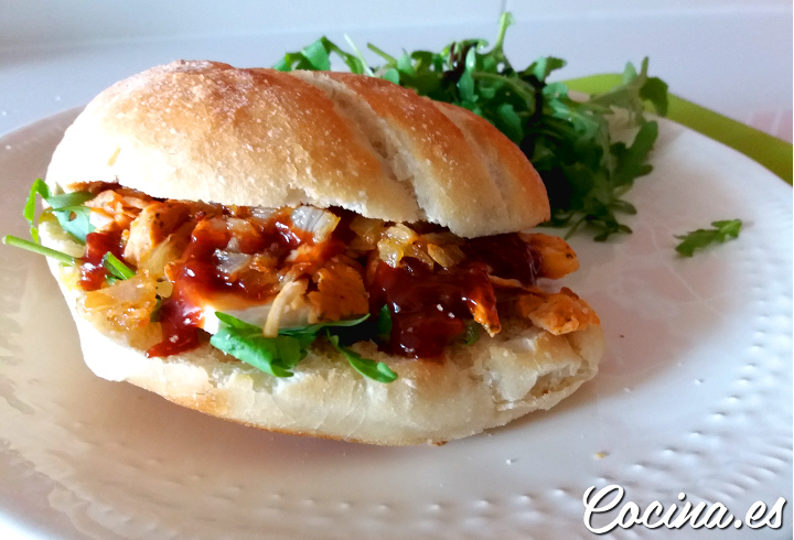 Bocadillo de Pollo Desmenuzado Delicioso - Receta