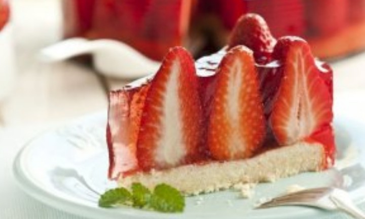 Postres con Fresas Fáciles y Rápidos - Tarta de Fresas Fácil