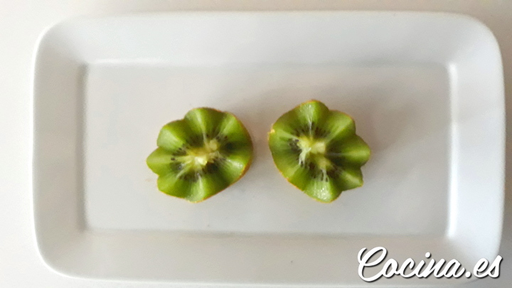 Cómo hacer Flores con Kiwis