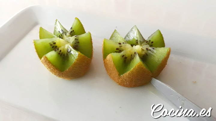 Cómo hacer Flores con Kiwis