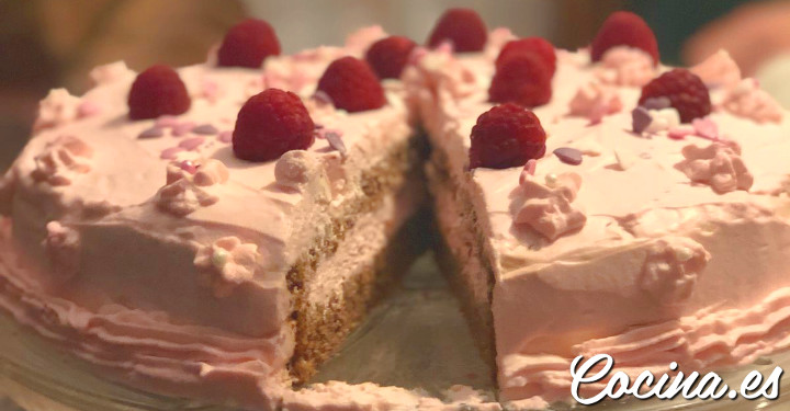 Cómo hacer una Tarta de Cumpleaños Fácil y Bonita