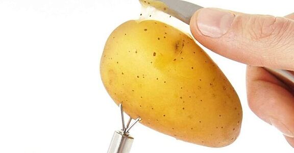 Uso del tenedor de patatas