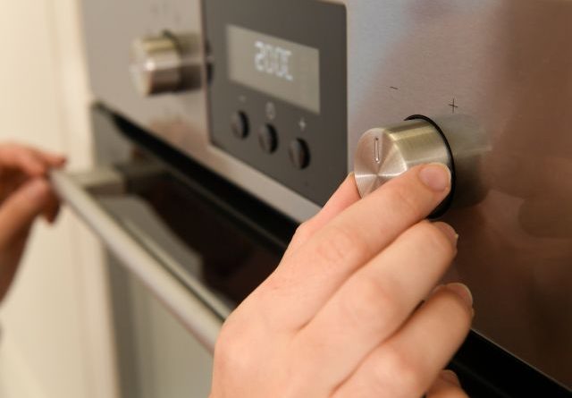 Cuándo usar calor arriba, calor abajo o calor arriba y abajo en el horno